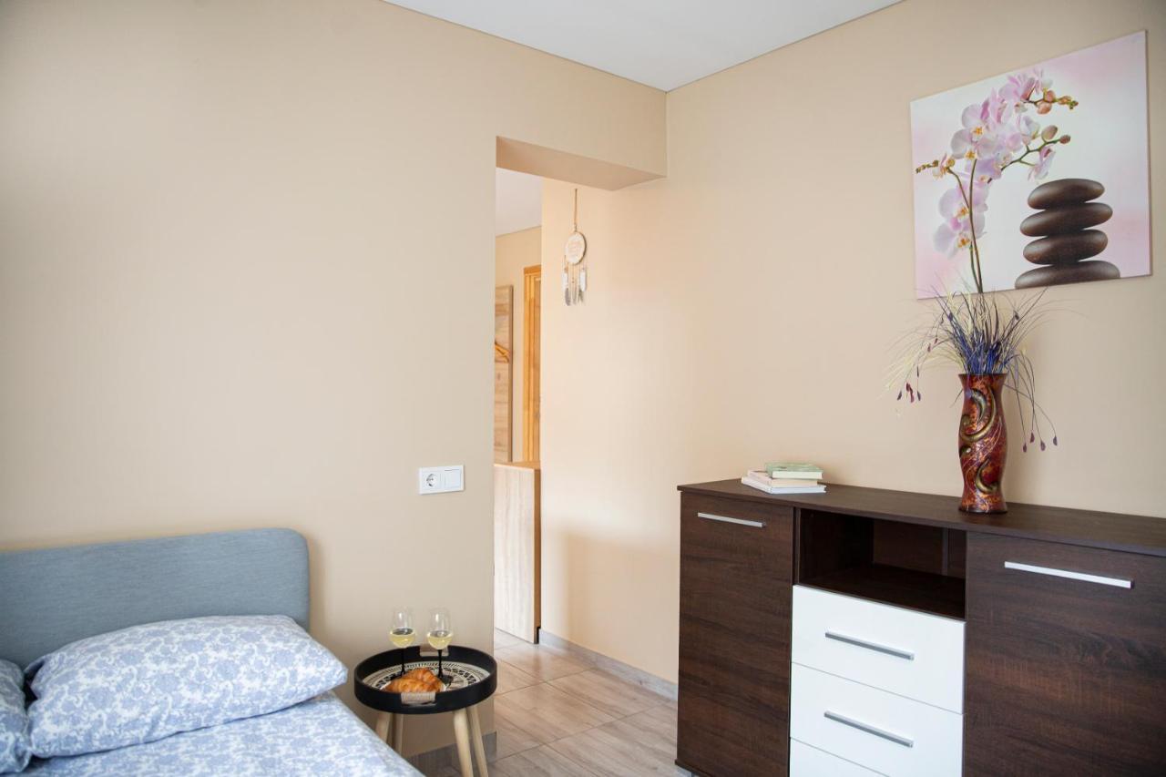Chill&Go Apartment Kaunas Bagian luar foto